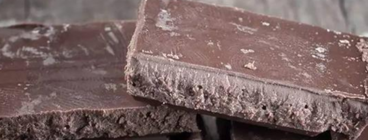 巧克力发白的原因及如何解决